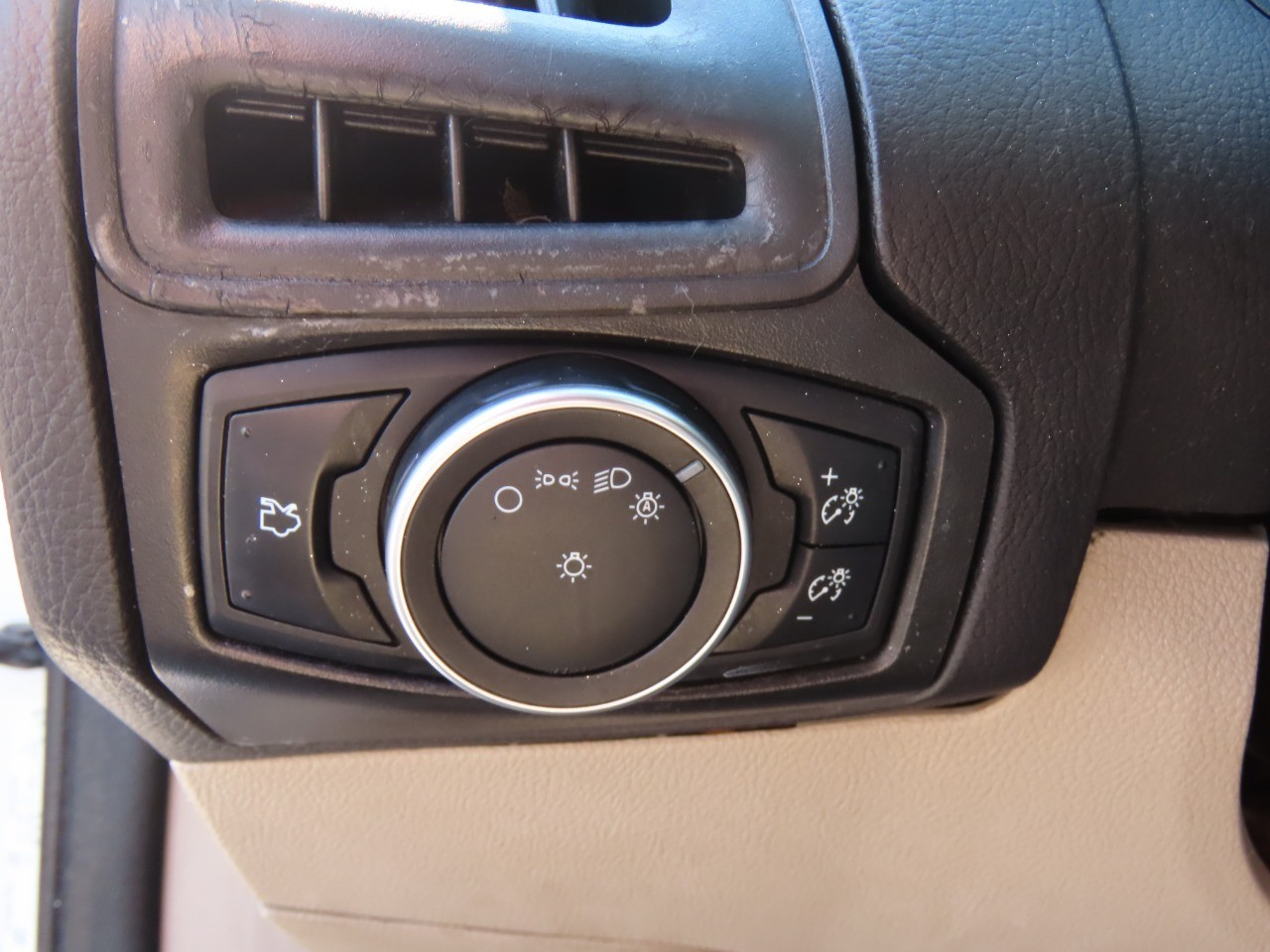 used 2015 Ford Focus car, priced at $4,999