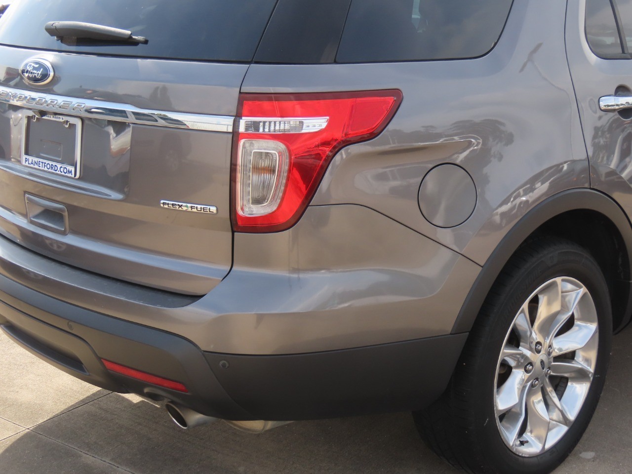 2014 Ford Explorer Limited - 11