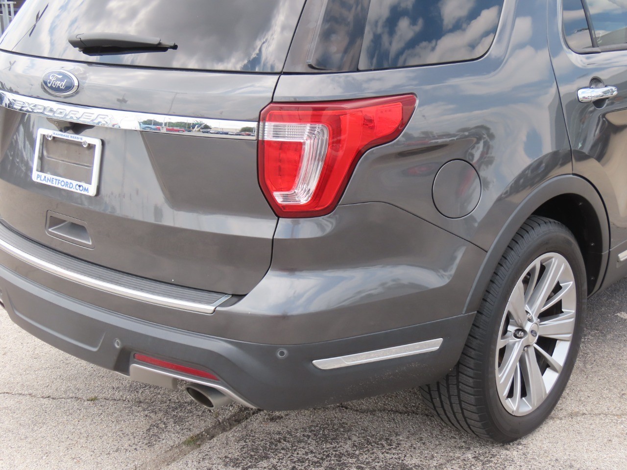 2018 Ford Explorer Limited - 11