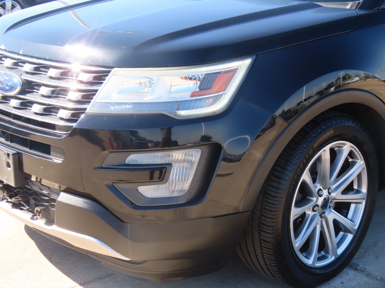 used 2017 Ford Explorer car