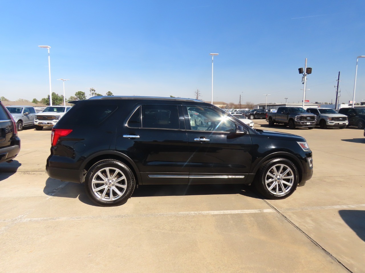 used 2017 Ford Explorer car