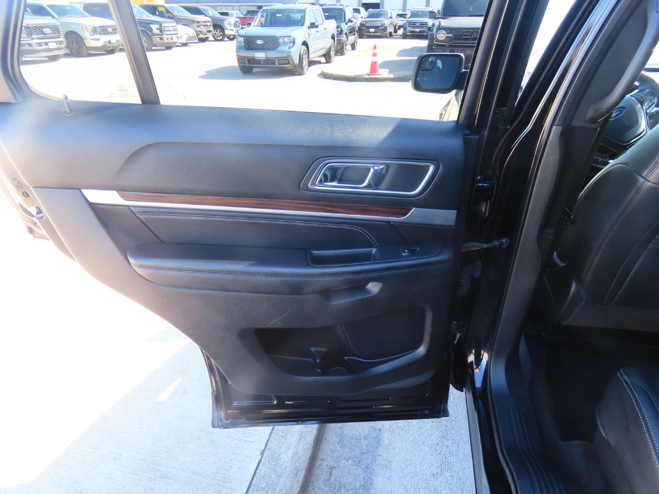 used 2017 Ford Explorer car