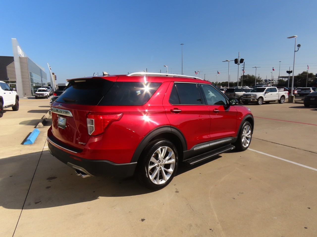 2022 Ford Explorer Platinum - 10