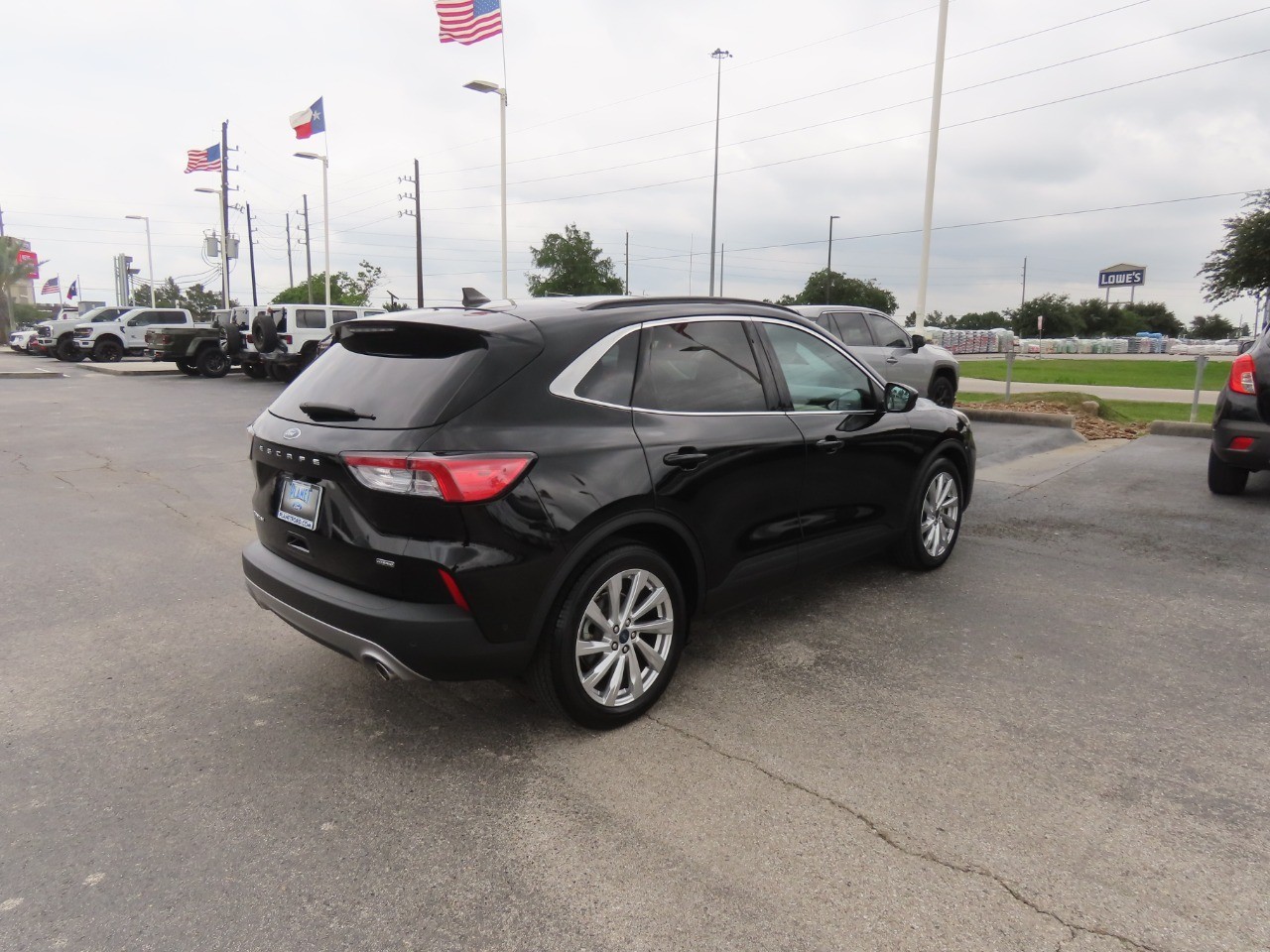 2022 Ford Escape Titanium Hybrid - 10