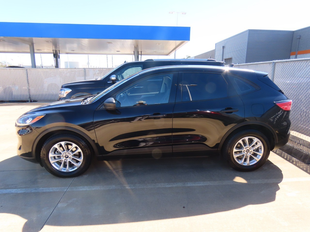 used 2022 Ford Escape car, priced at $12,999