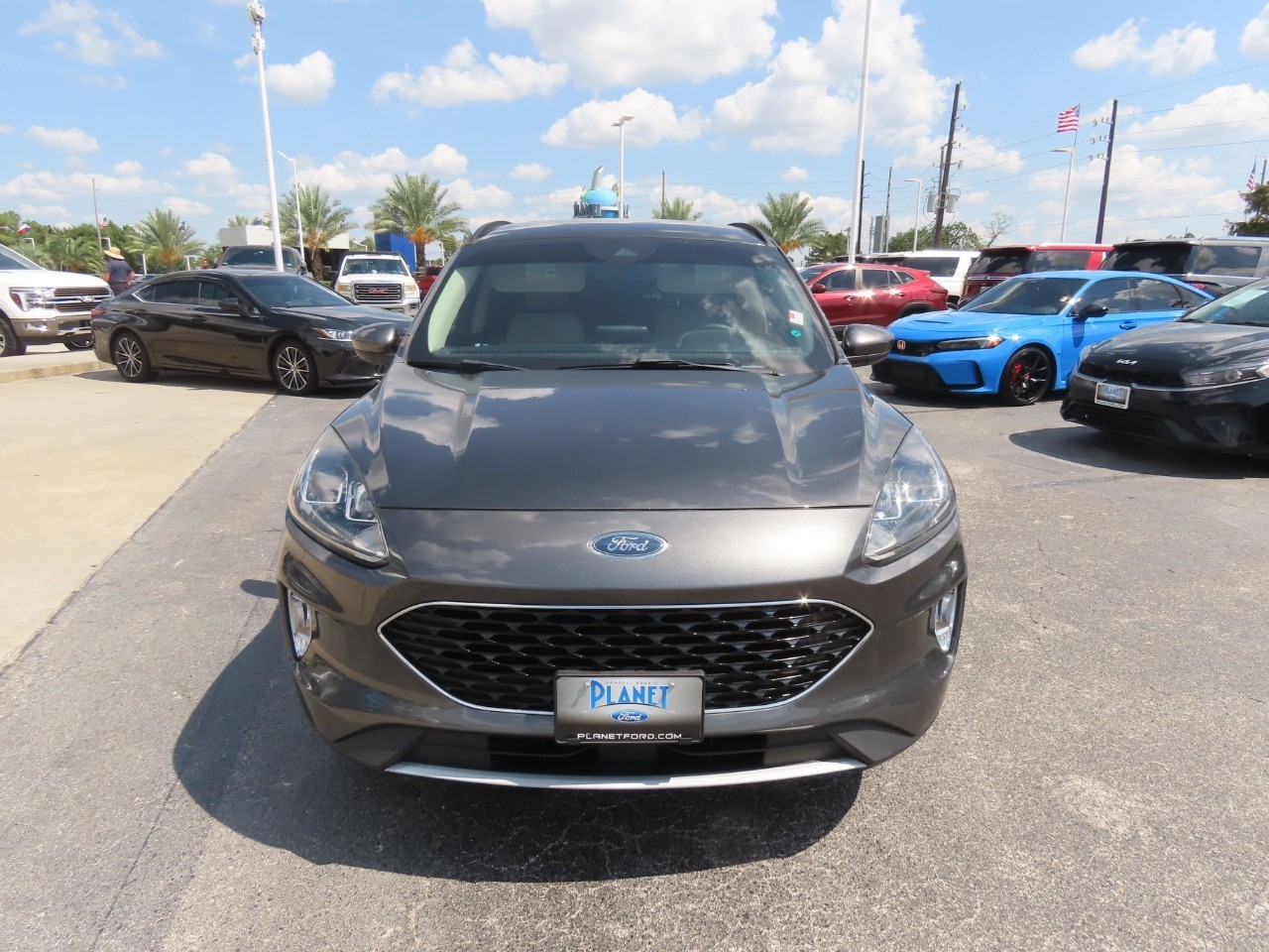 2020 Ford Escape photo 5 of 33