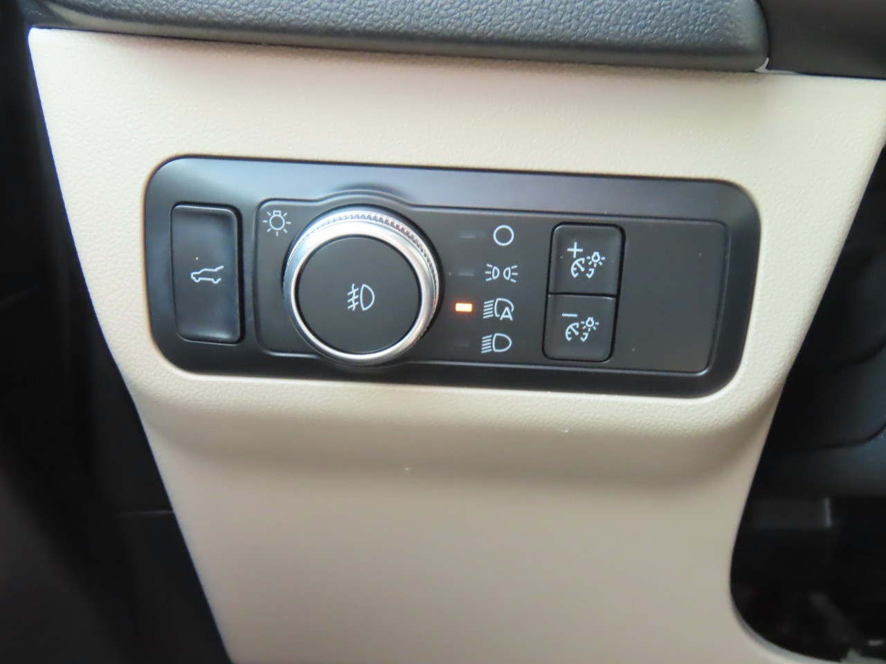 2020 Ford Escape photo 27 of 33