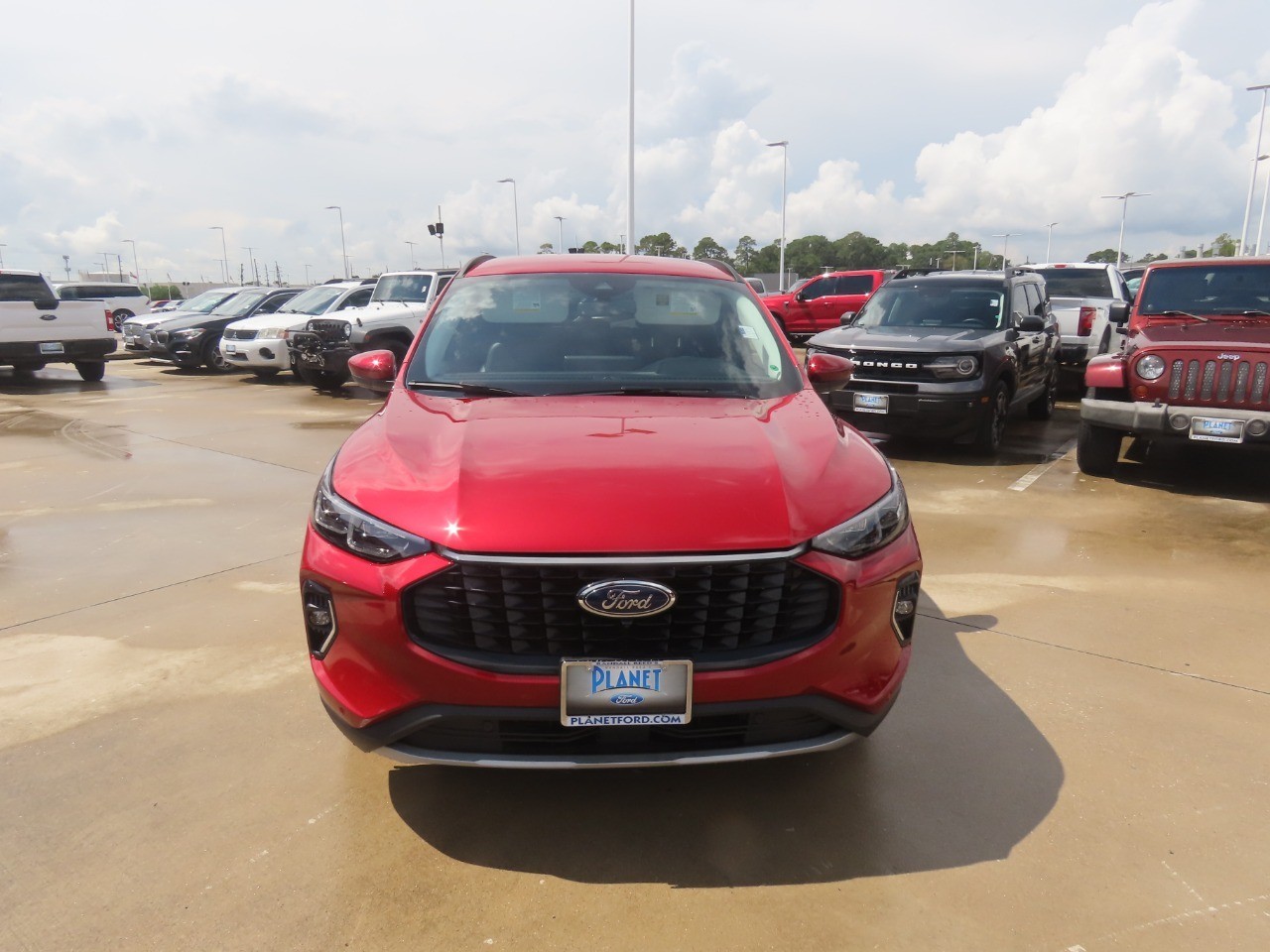 2023 Ford Escape photo 5 of 33
