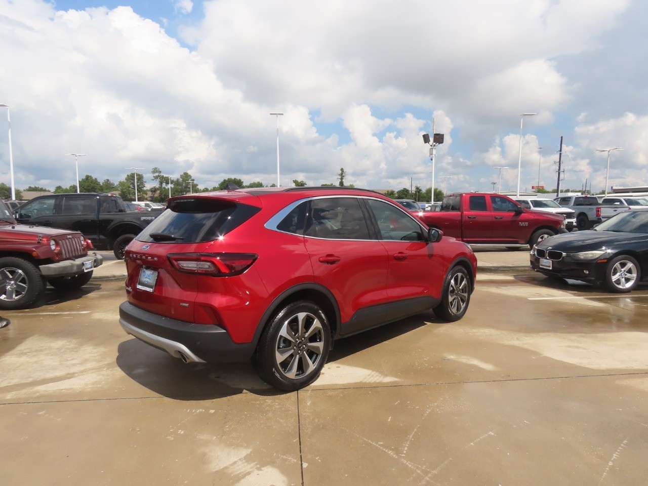 2023 Ford Escape photo 11 of 33
