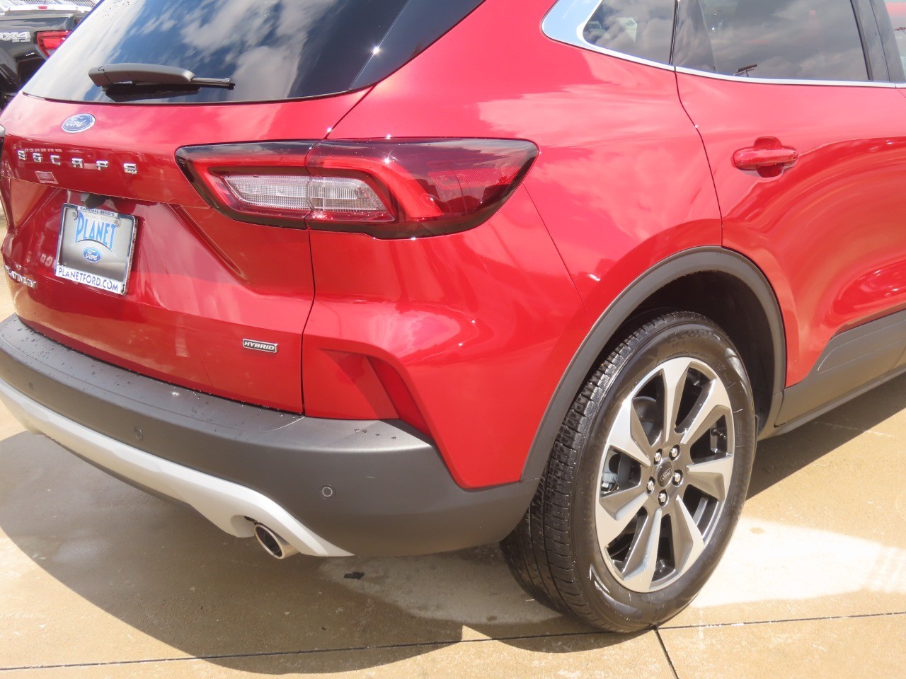 2023 Ford Escape photo 12 of 33