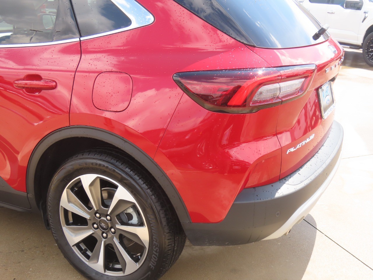 2023 Ford Escape photo 16 of 33