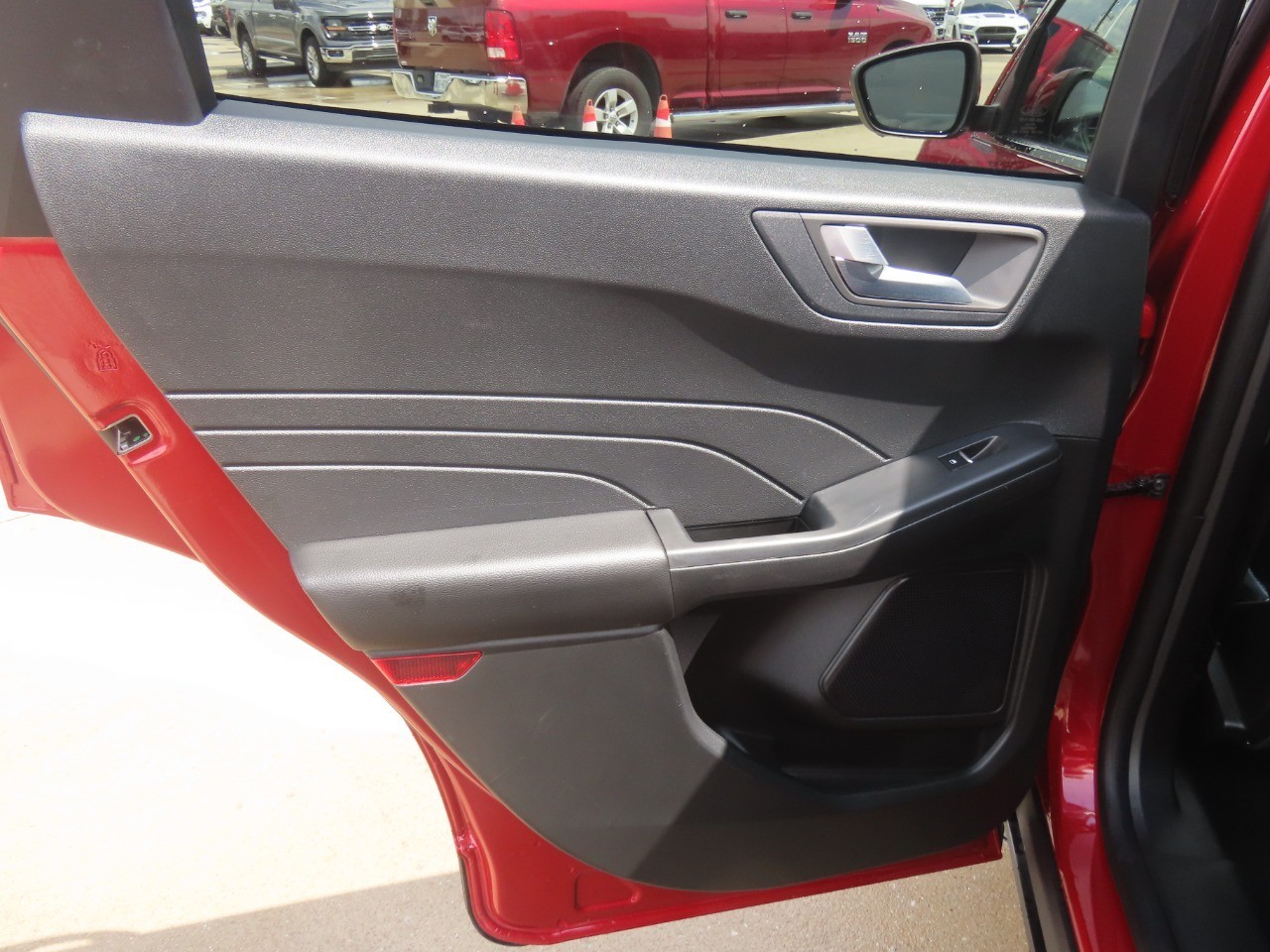 2023 Ford Escape photo 20 of 33