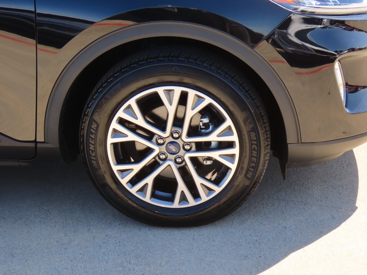 used 2022 Ford Escape car, priced at $24,999