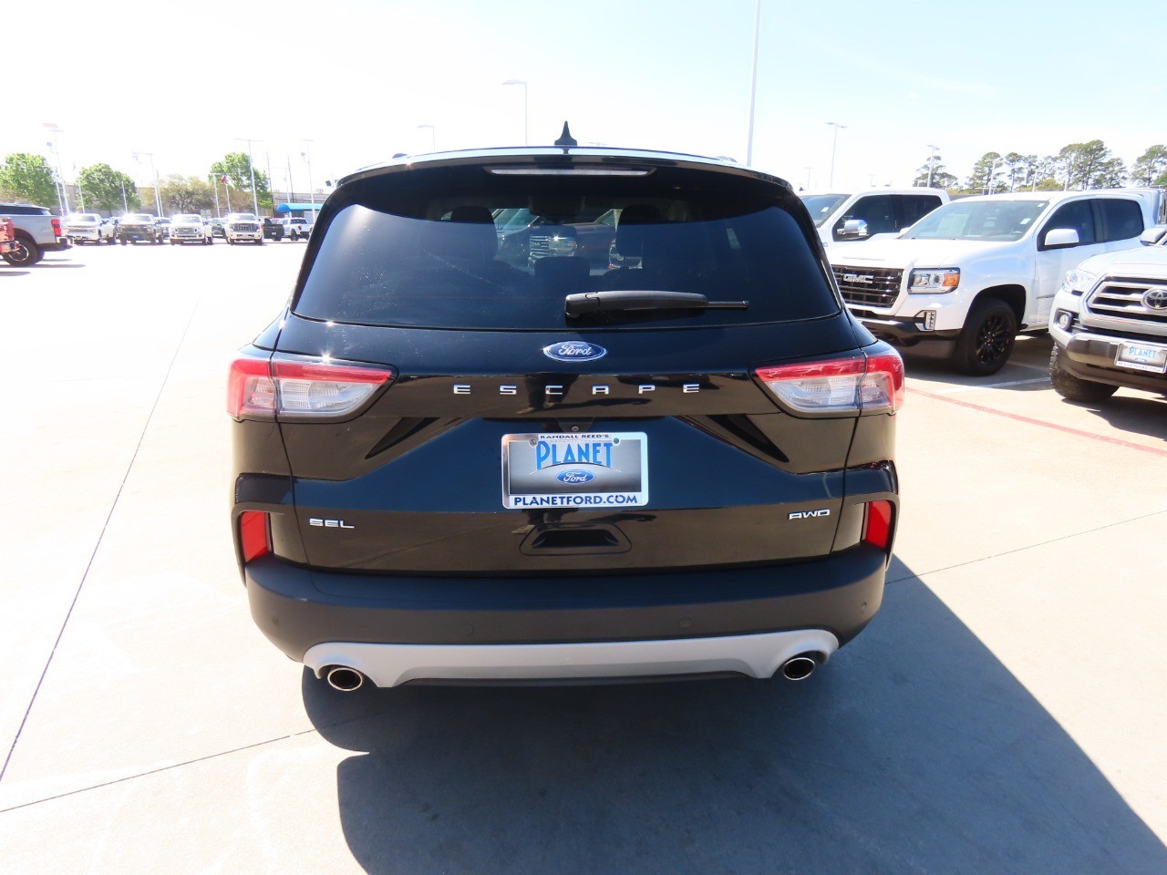 used 2022 Ford Escape car, priced at $24,999