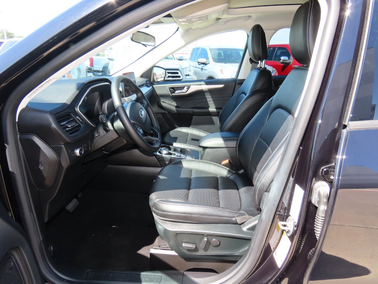 used 2022 Ford Escape car, priced at $24,999