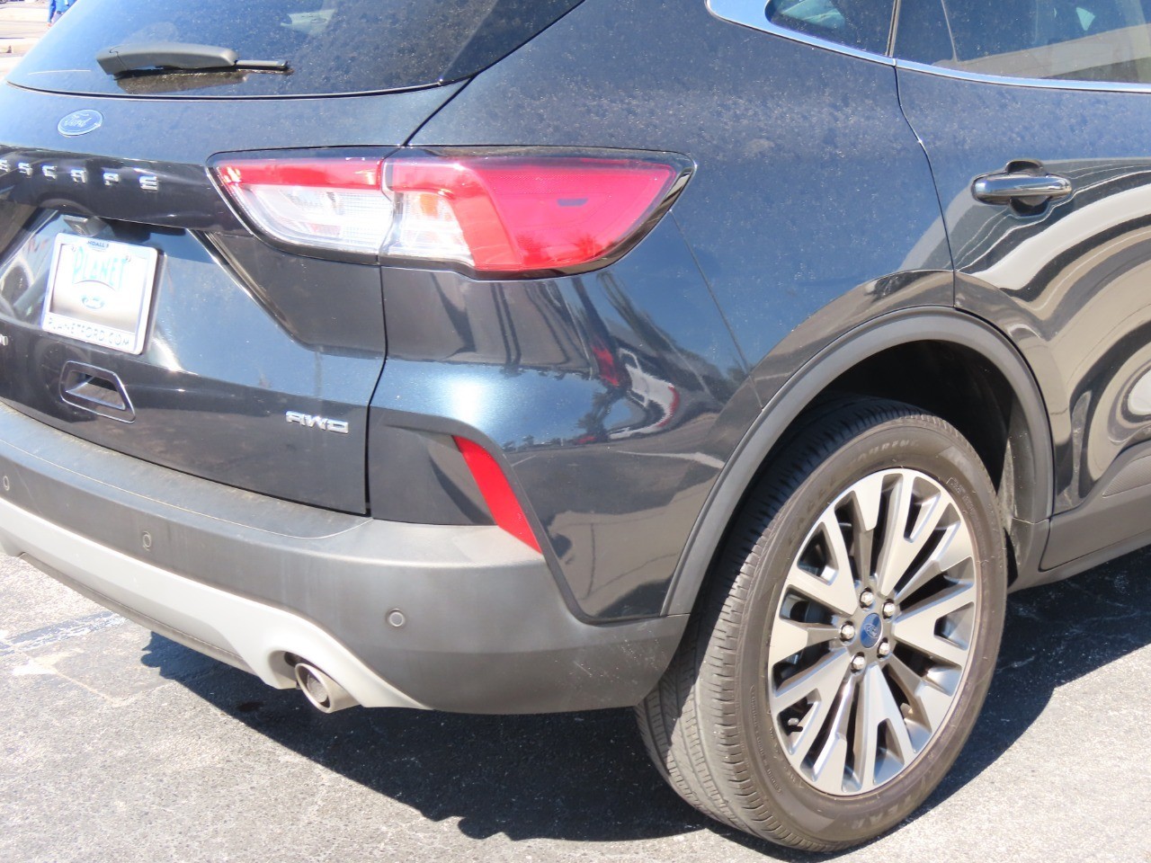 used 2022 Ford Escape car, priced at $21,999