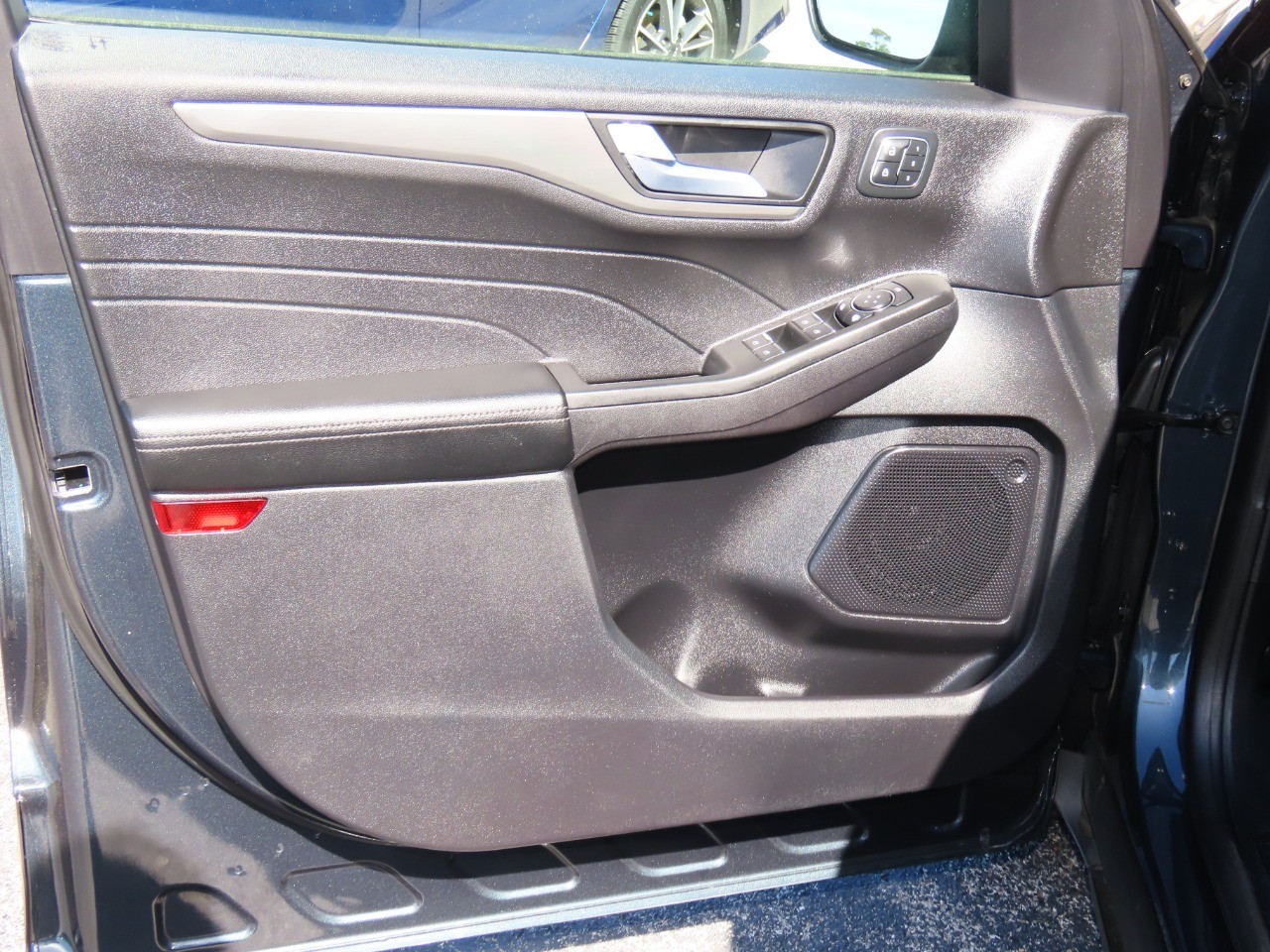 used 2022 Ford Escape car, priced at $21,999