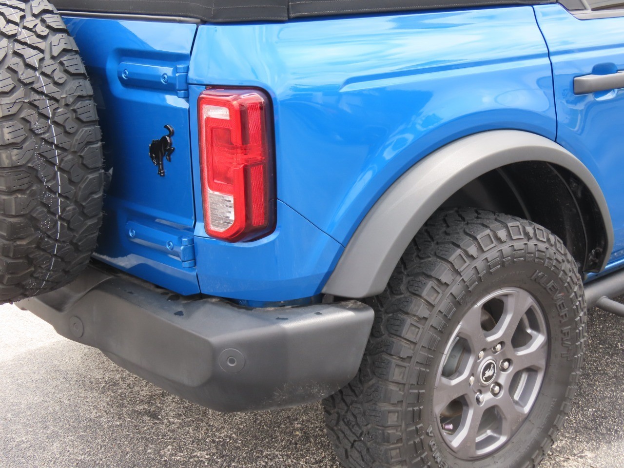 2023 Ford Bronco Big Bend Velocity Blue Metallic at Planet Ford
