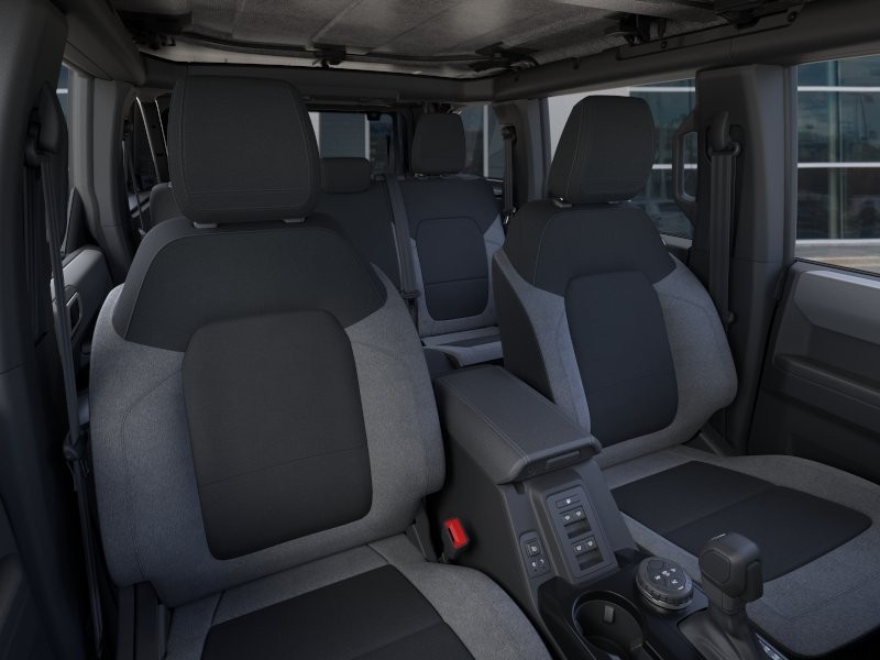 2026 Ford Bronco photo 11 of 26