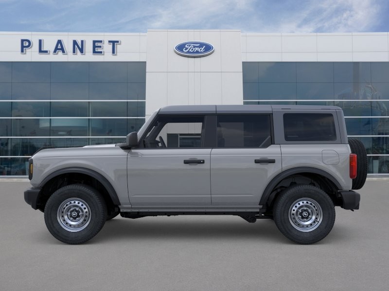 2026 Ford Bronco photo 3 of 26