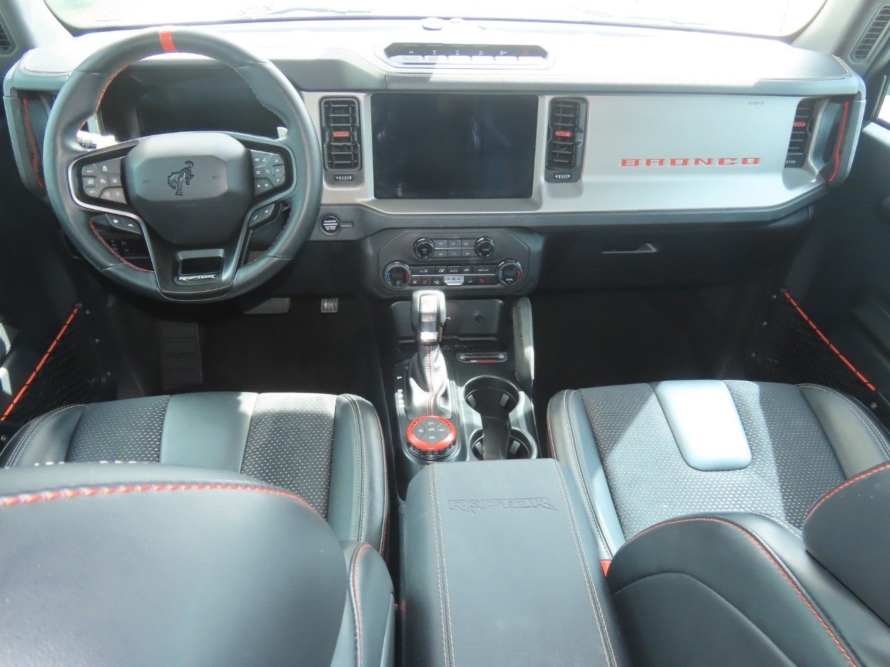 2024 Ford Bronco photo 21 of 30