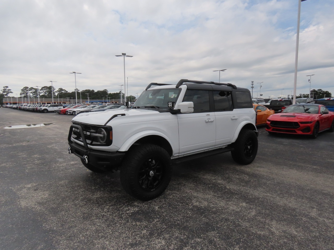 2023 Ford Bronco Big Bend Oxford White at Planet Ford
