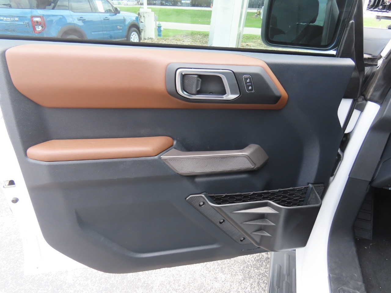 2023 Ford Bronco Big Bend Oxford White at Planet Ford
