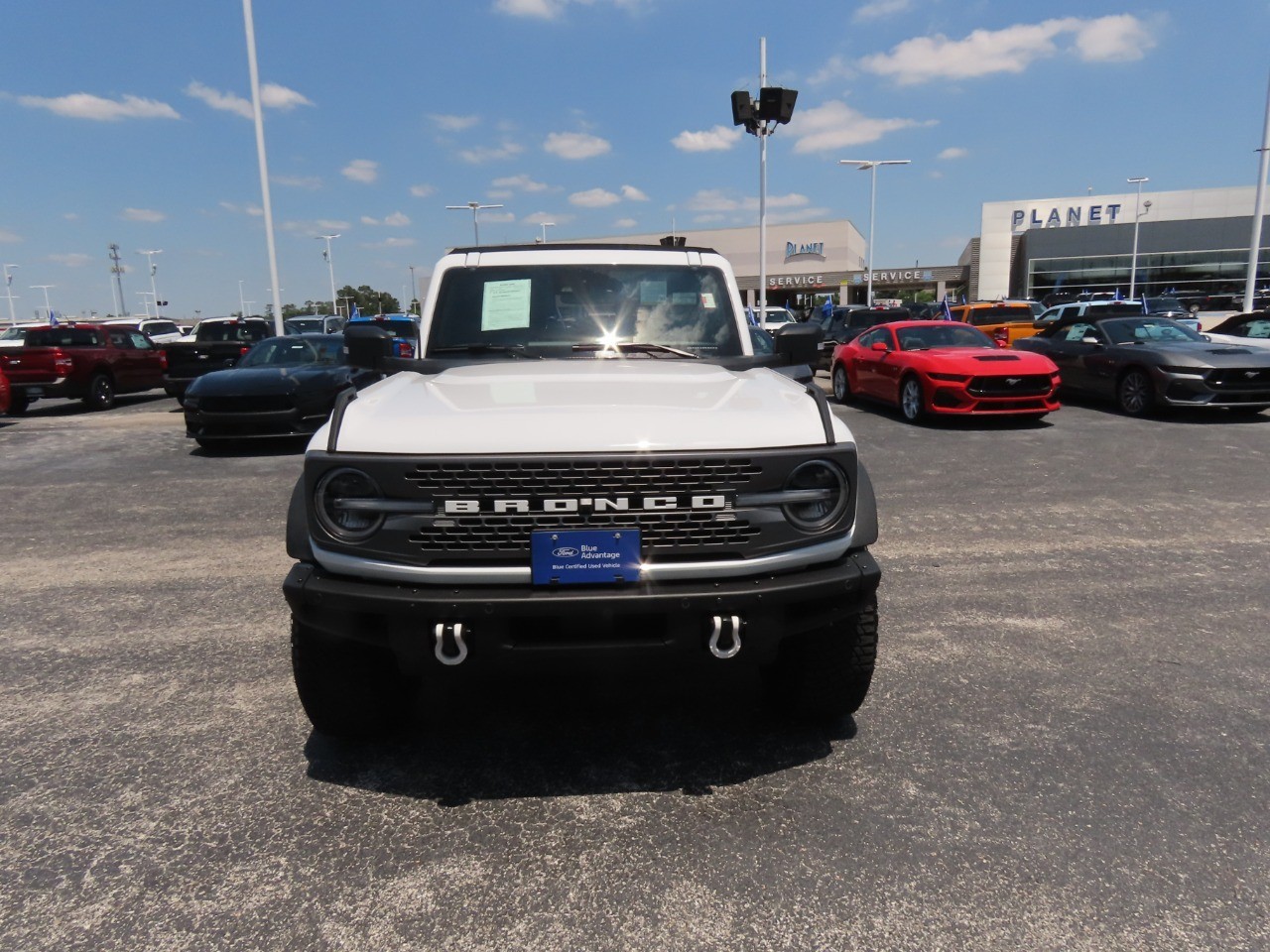 2023 Ford Bronco Badlands Oxford White at Planet Ford