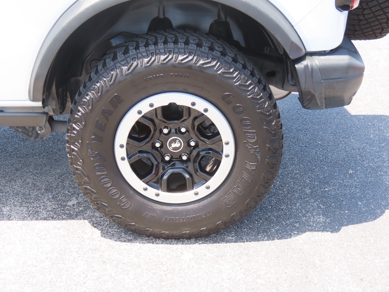 2023 Ford Bronco Badlands Oxford White at Planet Ford