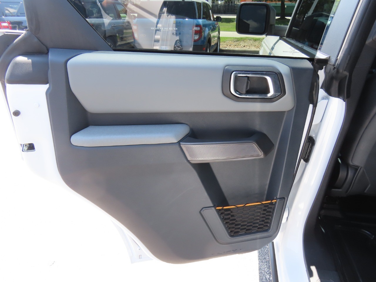 2023 Ford Bronco Badlands Oxford White at Planet Ford