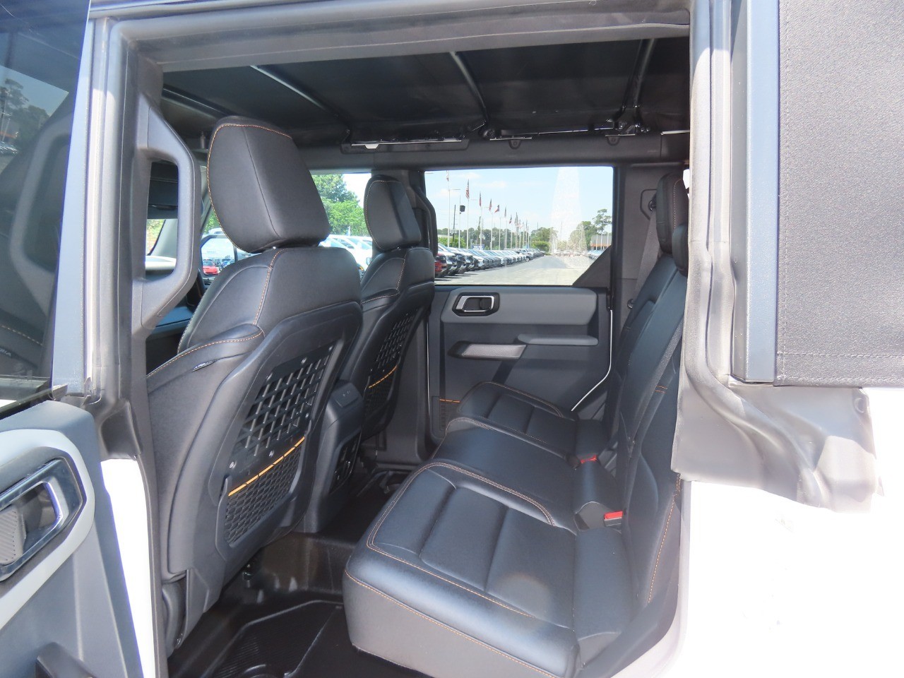 2023 Ford Bronco Badlands Oxford White at Planet Ford