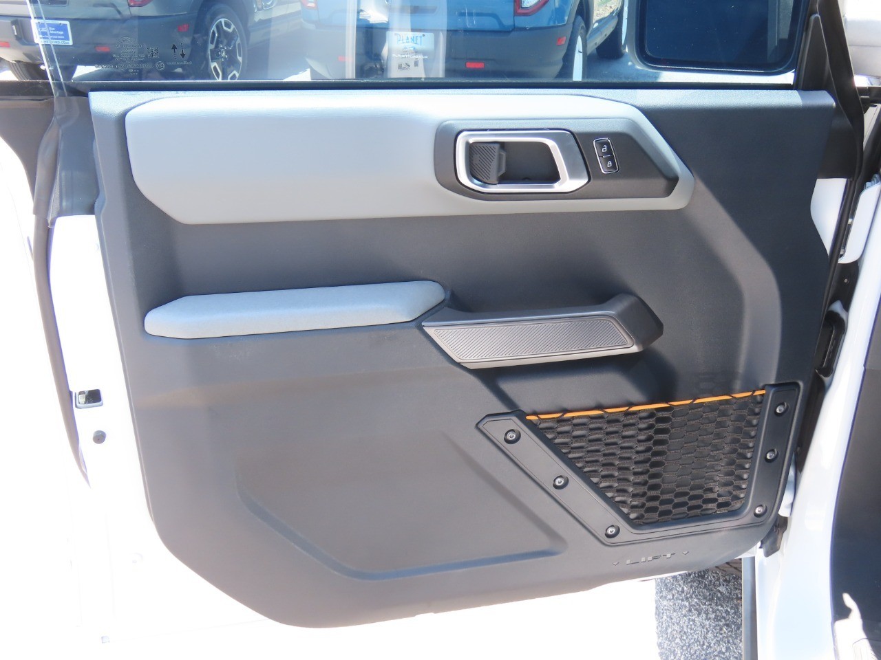 2023 Ford Bronco Badlands Oxford White at Planet Ford