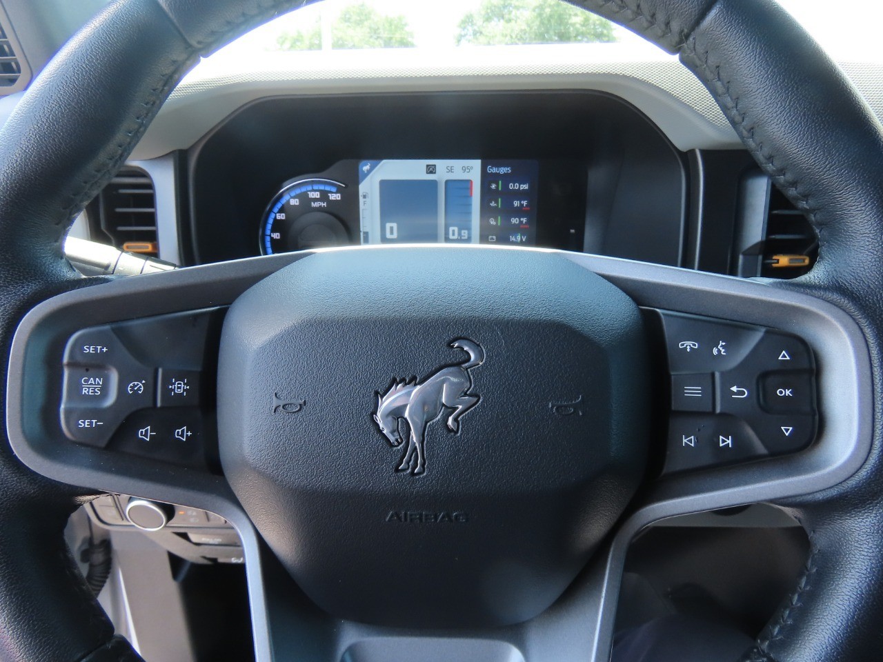 2023 Ford Bronco Badlands Oxford White at Planet Ford