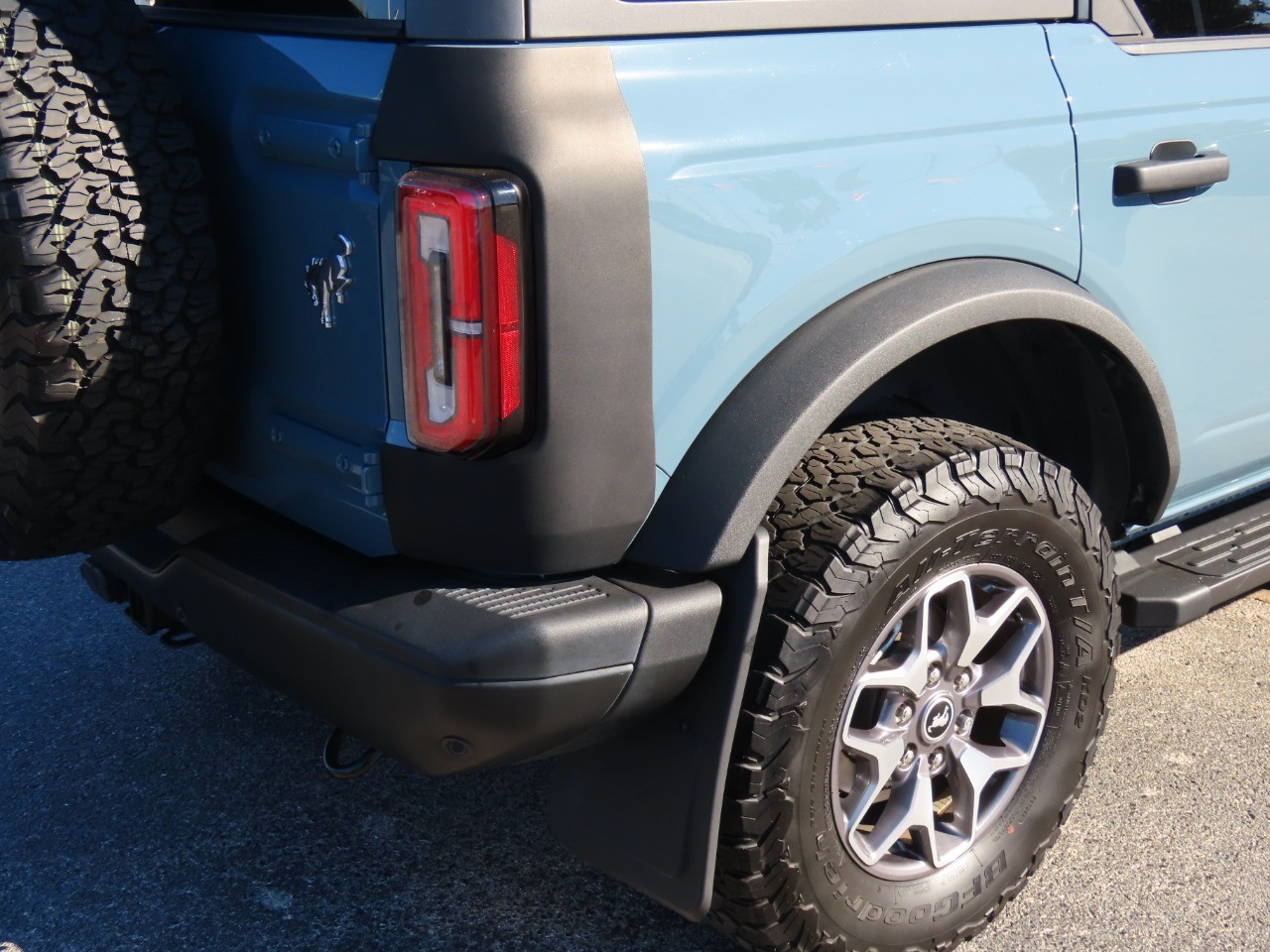 2021 Ford Bronco Badlands - 11