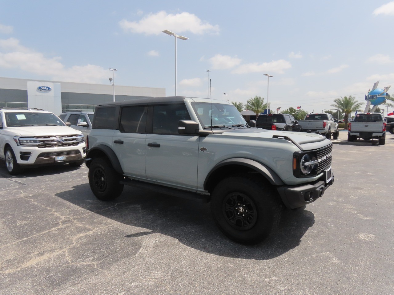 2023 Ford Bronco Wildtrak Cactus Gray at Planet Ford