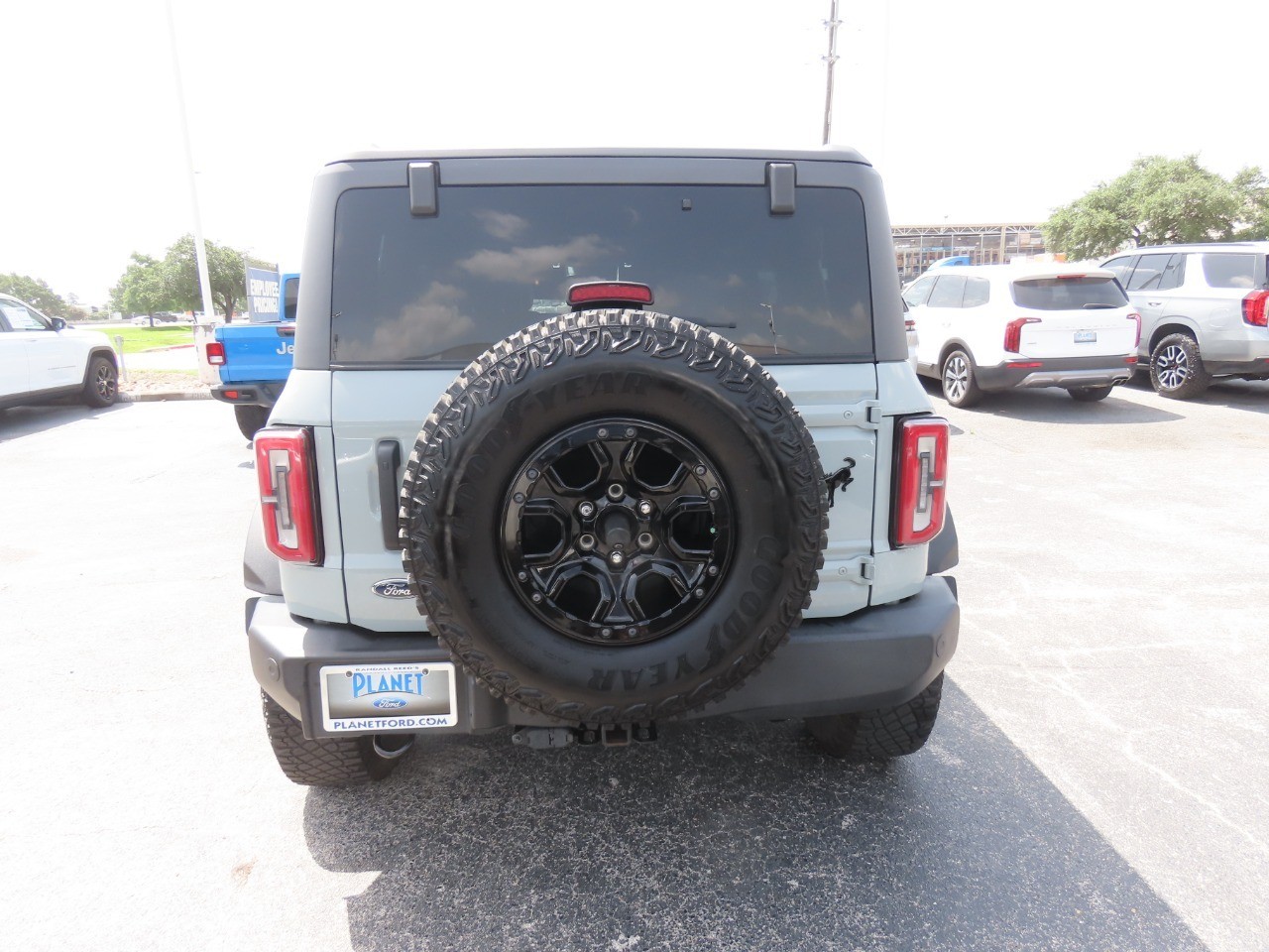 2023 Ford Bronco Wildtrak Cactus Gray at Planet Ford
