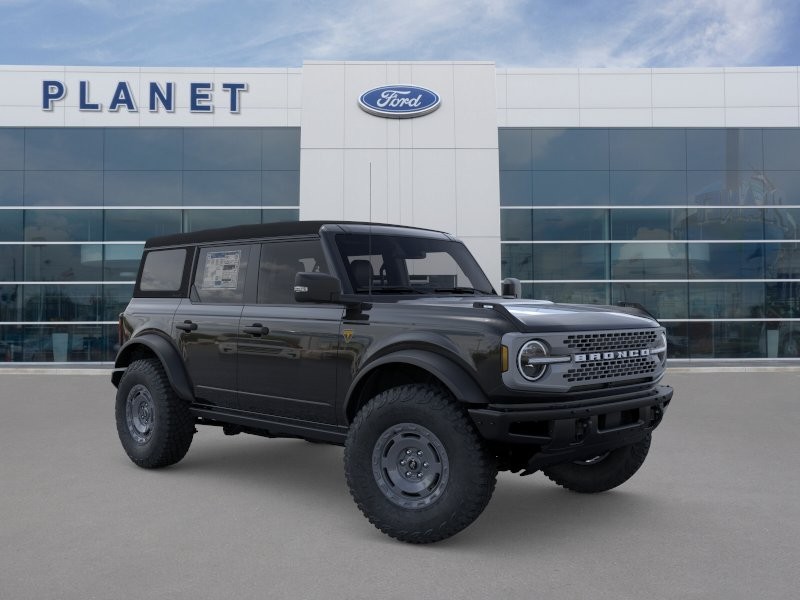 2025 Ford Bronco Badlands - 8