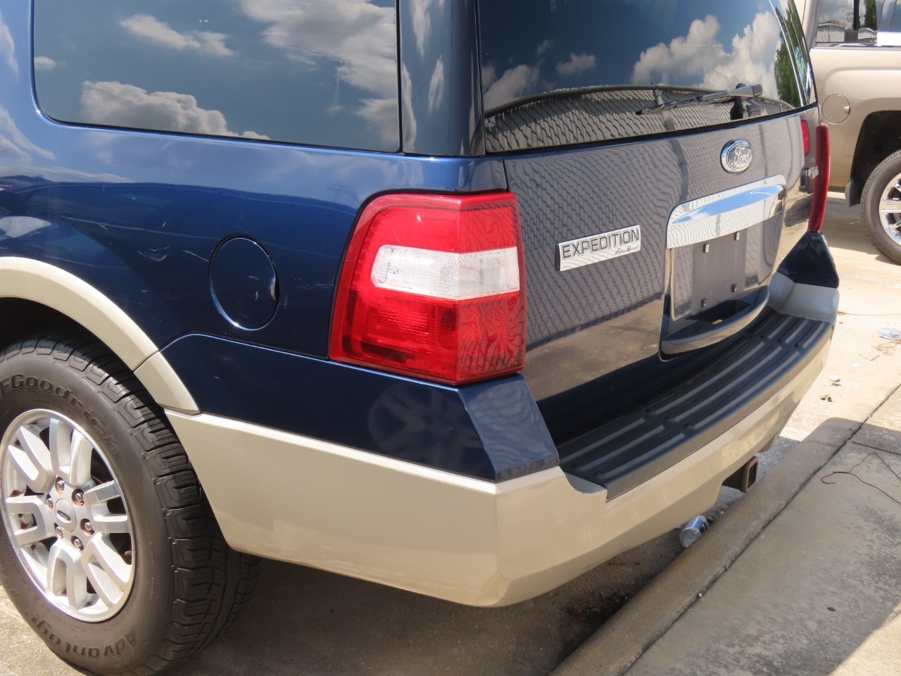 used 2008 Ford Expedition car, priced at $6,999