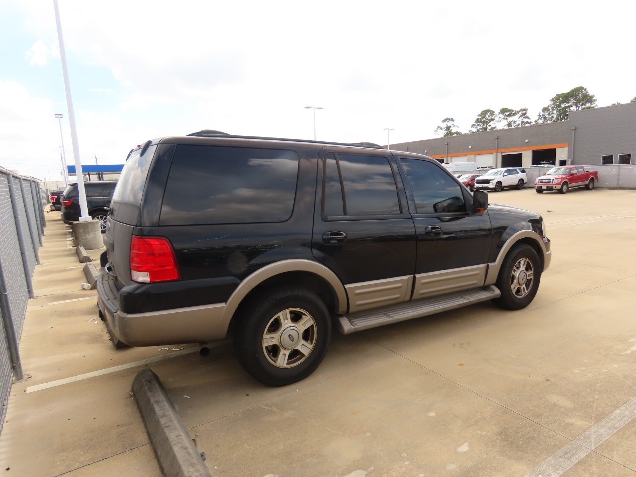2004 Ford Expedition Eddie Bauer - 10
