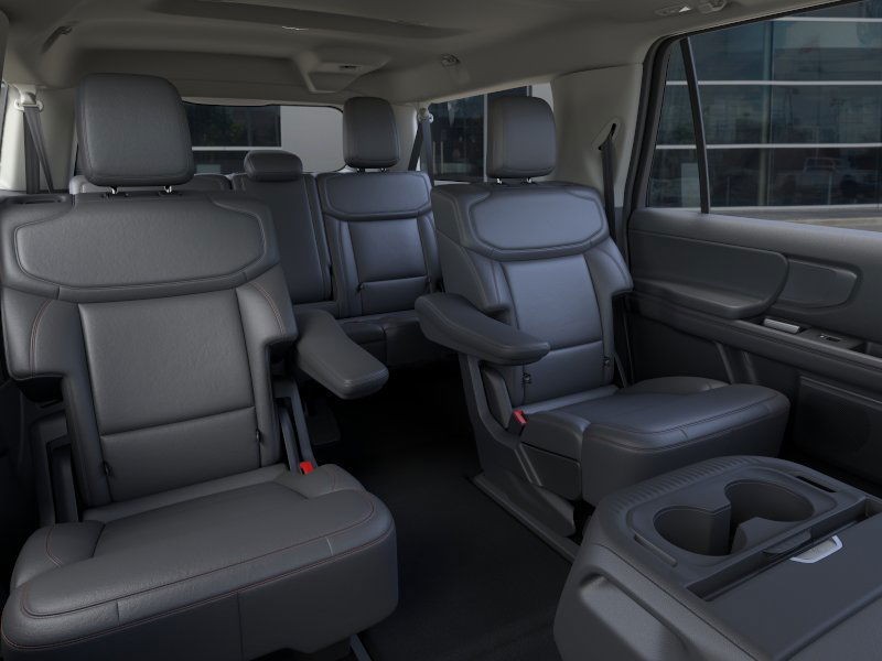 2025 Ford Expedition Max Active 4x2 photo