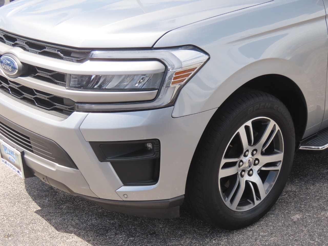 2022 Ford Expedition Max XLT - 2