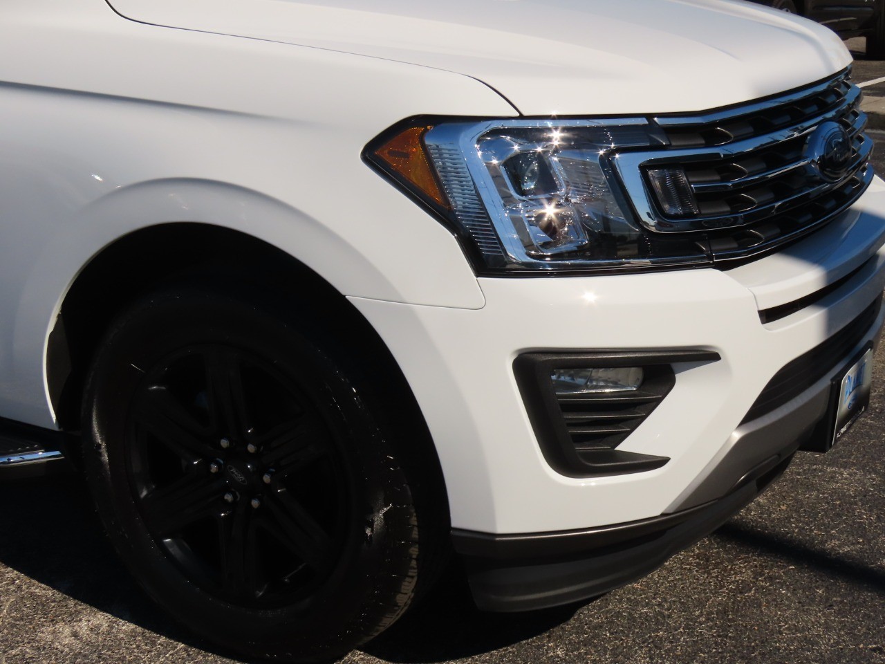 2021 Ford Expedition XLT Oxford White at Planet Ford