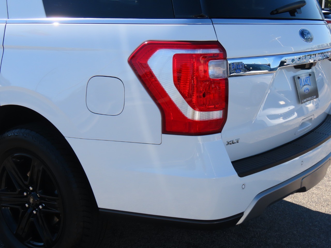 2021 Ford Expedition XLT Oxford White at Planet Ford