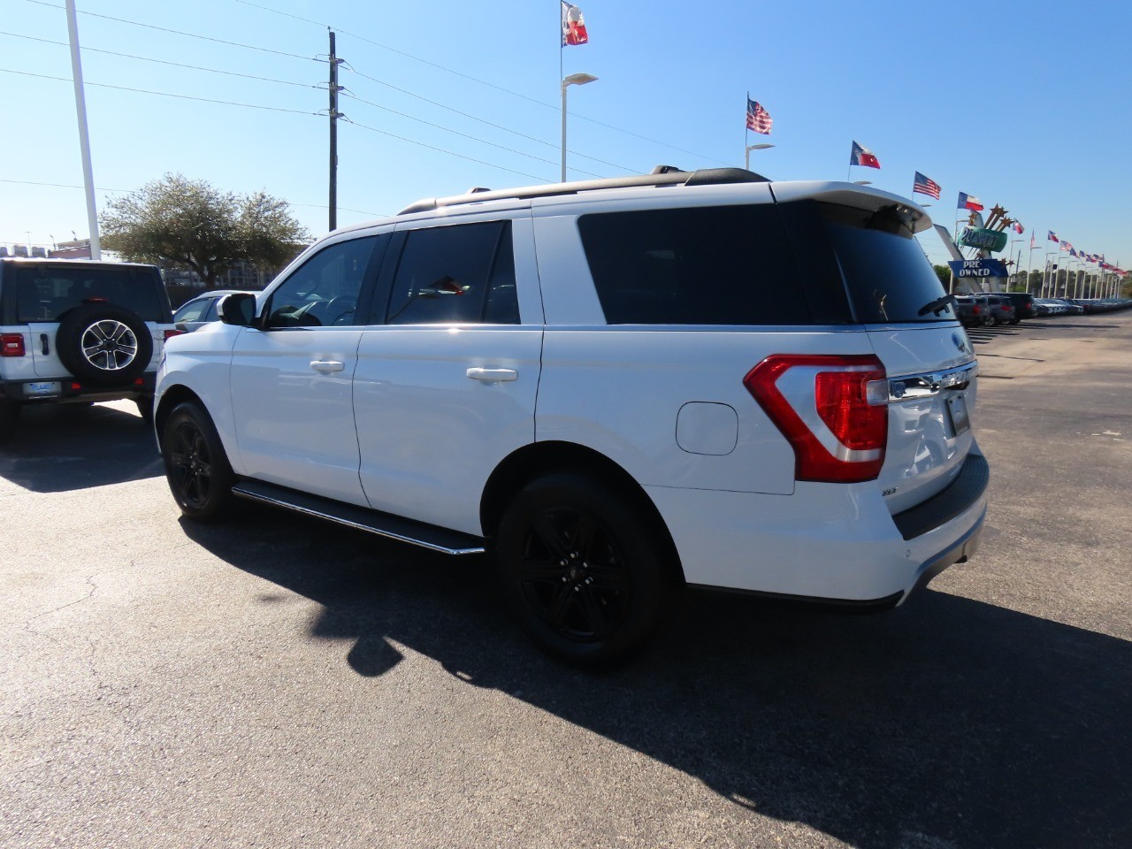 2021 Ford Expedition XLT Oxford White at Planet Ford