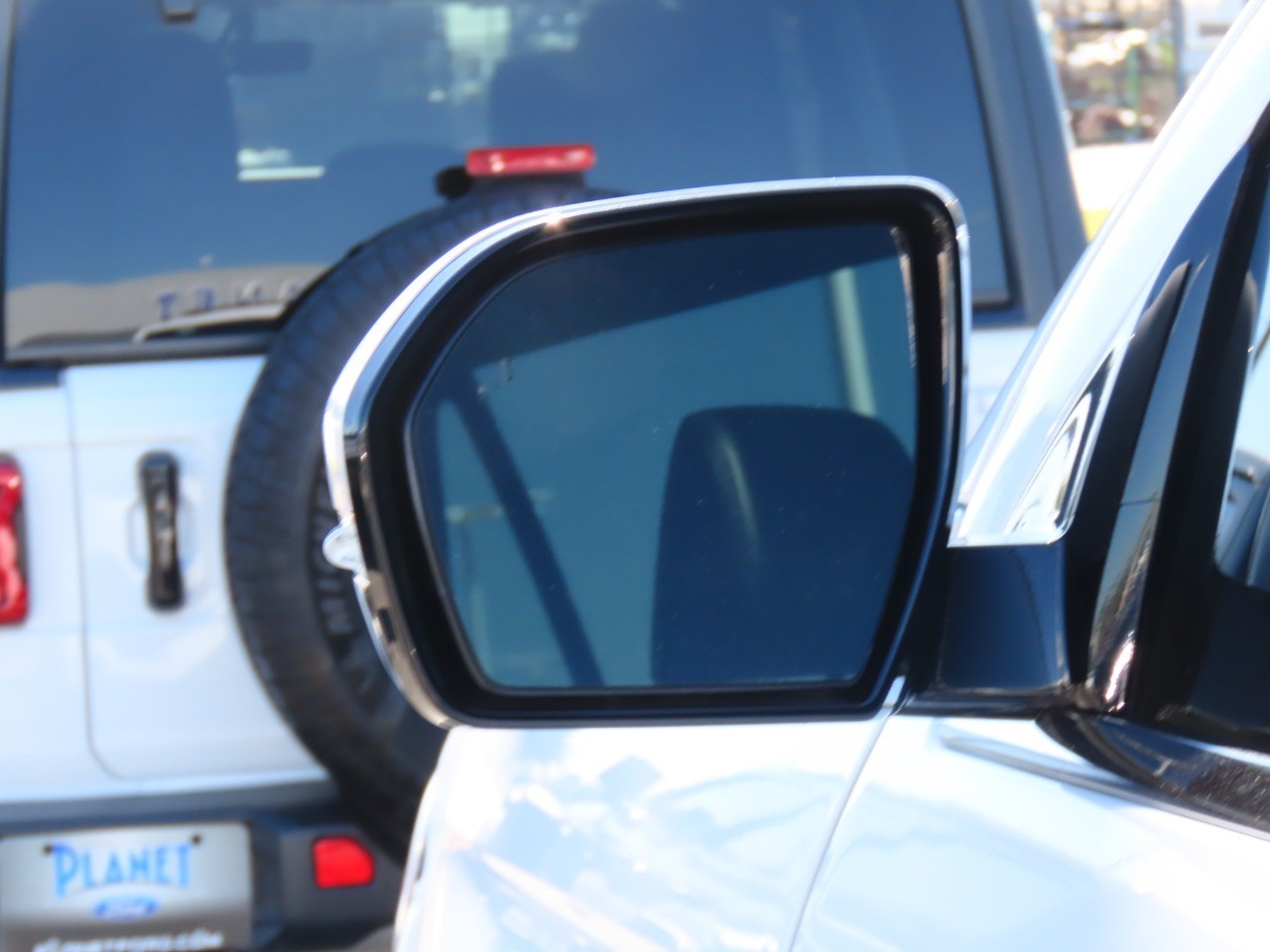 2021 Ford Expedition XLT Oxford White at Planet Ford