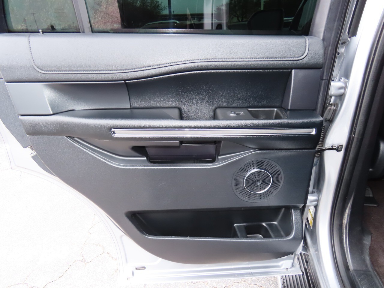 used 2021 Ford Expedition car, priced at $30,999