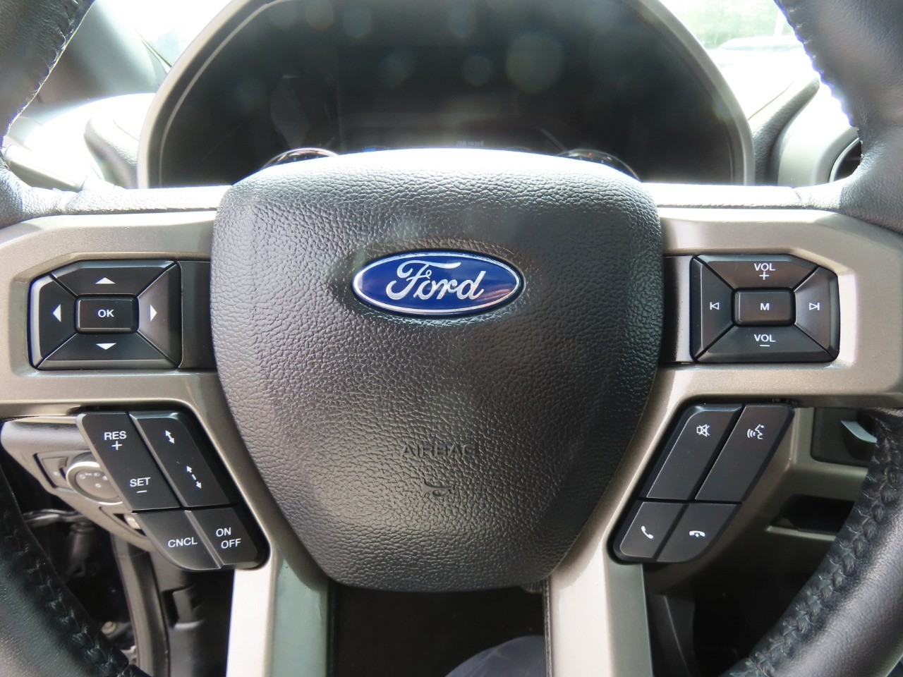 used 2021 Ford Expedition car, priced at $32,999