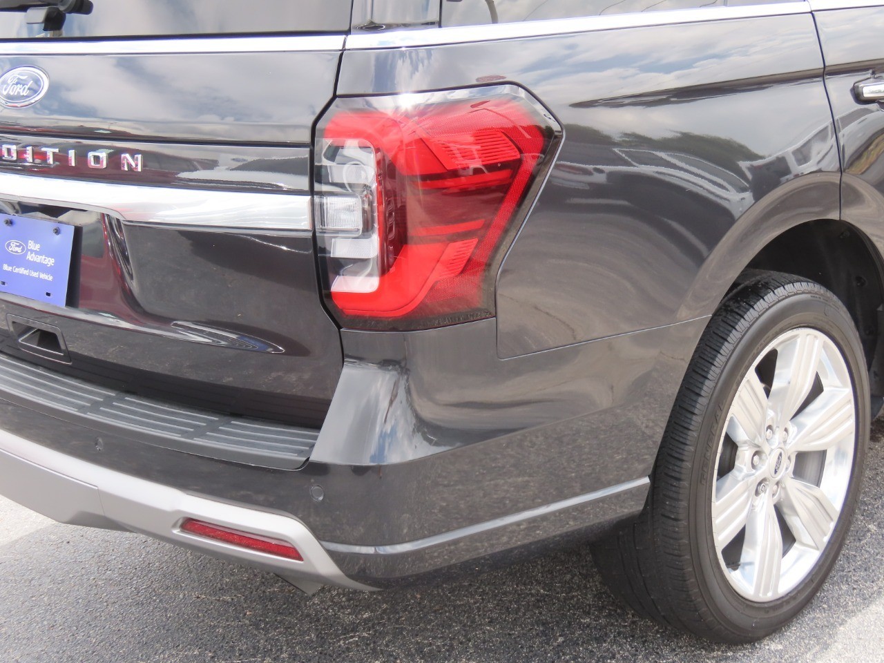 2023 Ford Expedition Platinum - 9