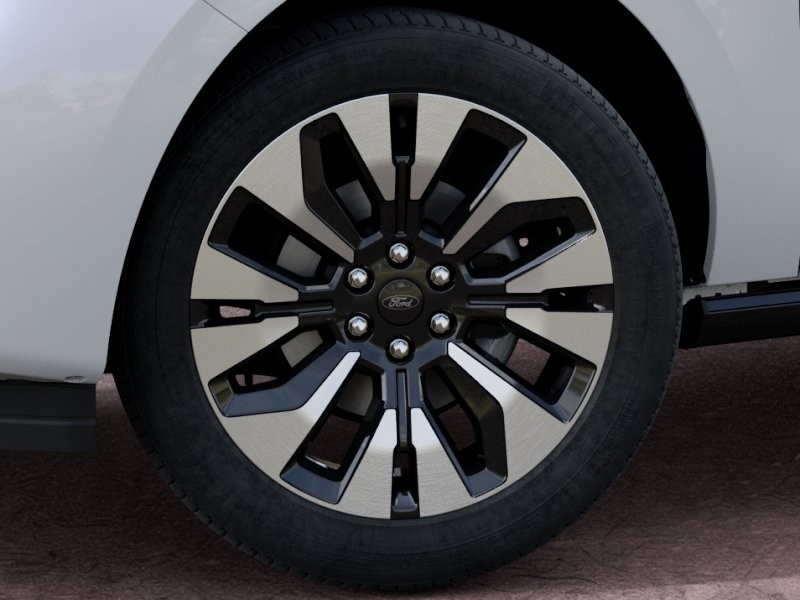 2027 Ford Expedition Platinum Star White Metallic Tri-Coat at Planet Ford