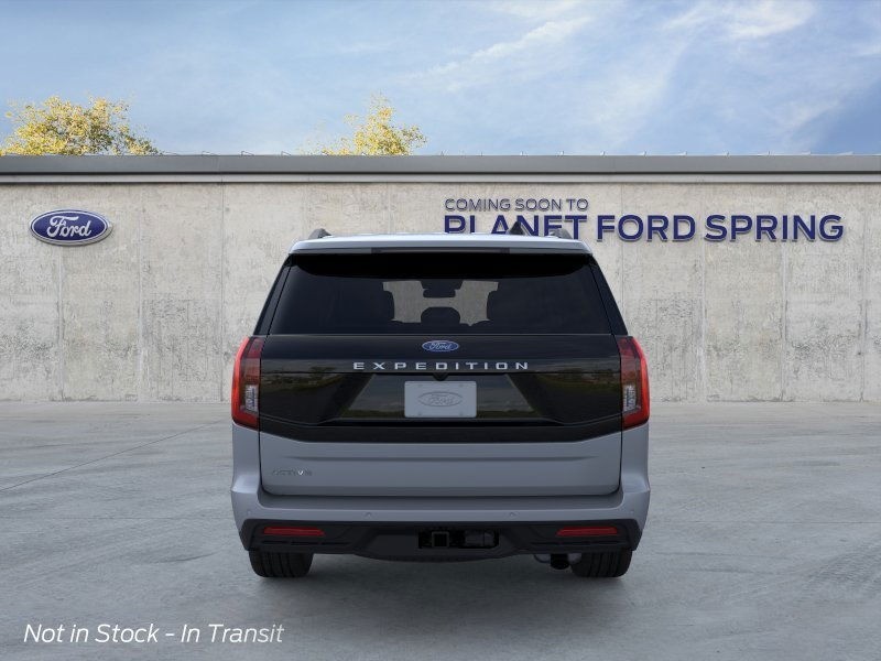 2027 Ford Expedition Platinum Marsh Gray at Planet Ford